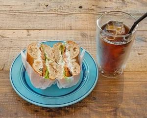 スモークサーモンサンド ドリンクセット