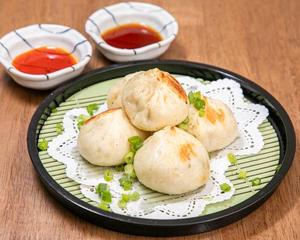 生煎小籠包 / 焼き小籠包 (5個)