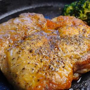 スパイスハーブハーフチキンステーキ弁当(120g)120g Chicken Spiced Herb Steak Box