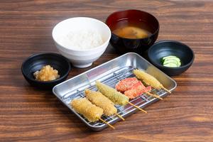 おまかせ串5本弁当