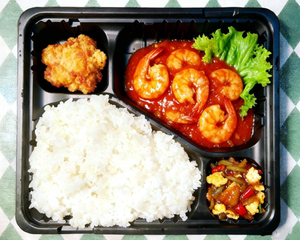 エビチリソース弁当