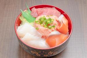 丼丸 どんまる丼