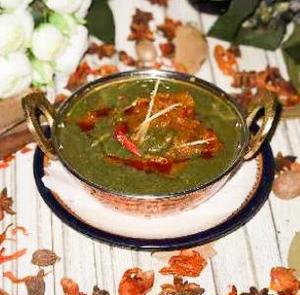 サグチキンカレーSaag Chicken Curry