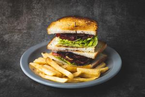 BLT サンドイッチ B.L.T Sandwich