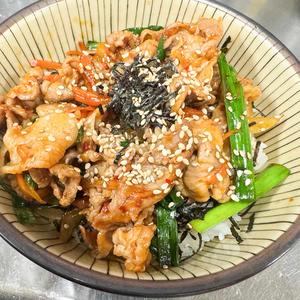 旨辛焼肉丼