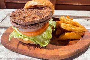 ダブルバーガー Double Burger