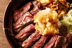 あっさりと！ポン酢＆大根おろし [上]厚切り牛ハラミ丼/ 150g
