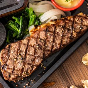 USビーフロースステーキ200g(ライス付き)