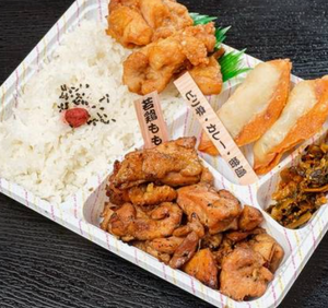 タレ弁当、からあげ餃子付き