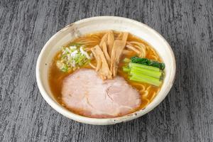 醤油らーめん