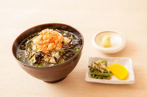 ぼんたぼんた おにぎりの具材で食べる出汁茶漬け