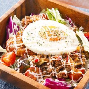 ロコモコ風愛知サラダ飯 なごモコ