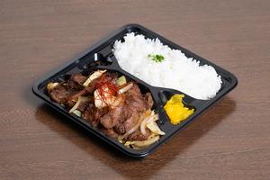 黒毛和牛焼肉重 150g