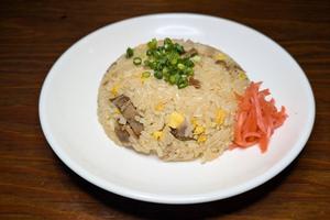 目玉焼きチャーハン