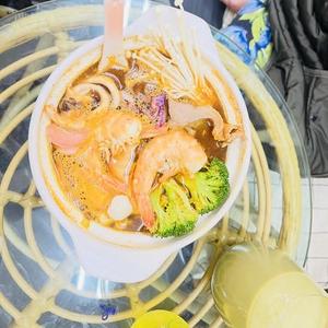 シーフード ラーメン(M cay hi sn )