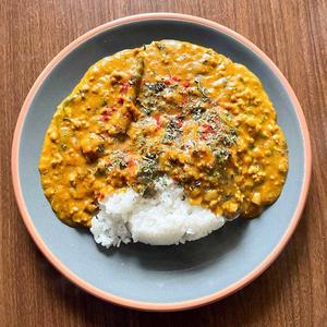 ココナッツ発酵チキン