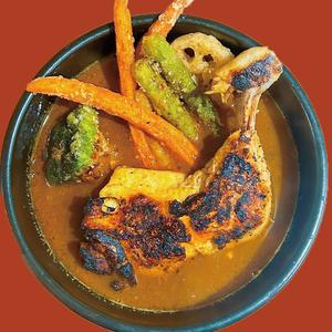 パリパリスパイシーチキンスープカレー Paripari Spicy chicken soup curry ナンorライス付