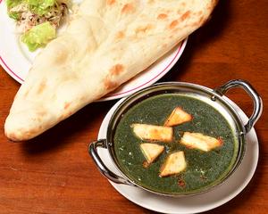 ほうれん草とチーズカレー Spinach and cheese curry