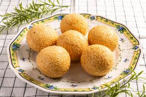 胡麻団子