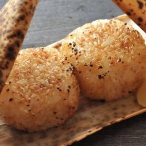 ジョニーのからあげ 焼きおにぎり 2個