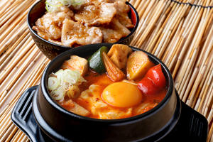 ごろごろ野菜チーズスンドゥブ～ミニカルビ丼セット～
