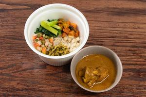 定番カレー(チキン)弁当