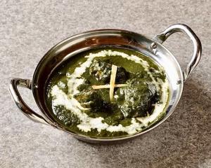 パラクチキン Palak Chicken