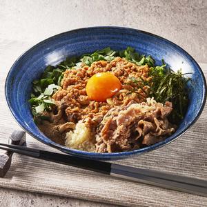 煮込み牛肉の旨辛 台湾まぜそば 生卵・ラー油・酢付き(麺200g)