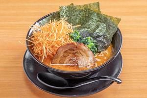 辛味噌豚骨辛ネギラーメン
