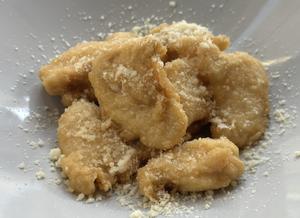 鶏胸肉のジューシー唐揚げ(チーズ味)
