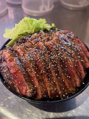 ワンポンドステーキ丼