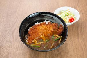 和風カツカレー丼