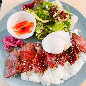 ローストビーフ ROASTED BEEF