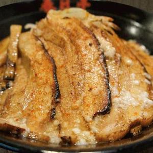 油そば春日亭 炙り鳥豚(とりとん) 中盛 1.5玉 Roast Pork Fillet + Chicken ＆ Pork