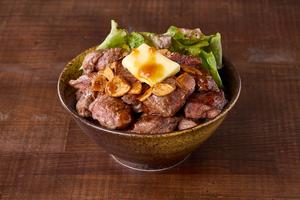 ニンニクバター醤油のカットステーキ丼(150g) Garlic Butter Cut Steak Bowl