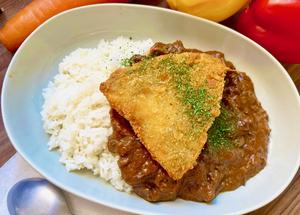 アジフライ和牛すじカレー Fried horse mackerel wagyu beef tendon curry