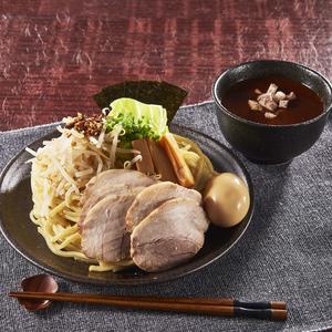 麺800g！！魚介豚骨の極太辛味噌つけ麺【チャーシュー5枚・味玉】