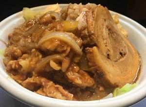 豚の生姜焼き二郎系丼ぶり豚1枚ごはん普通盛250g