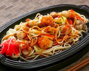 ホルモンピリ辛ラー油焼きそば(120グラム) Spicy Chili Oil Offal Yakisoba