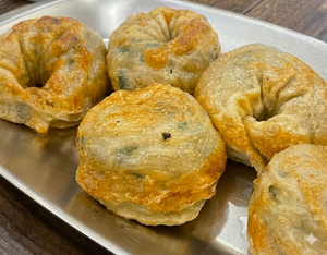 焼き餃子  fried dumplings (6ps)