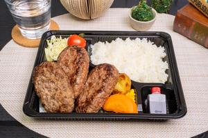 国産黒毛和牛ハンバーグ 360g(ディナー)