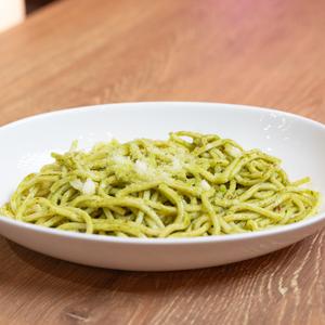 【サラダセット】バジルとナッツがコク深いジェノベーゼ