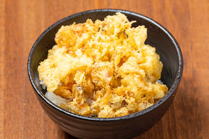山下本気うどん 海鮮かき揚げ丼