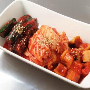キムチ盛り合わせ