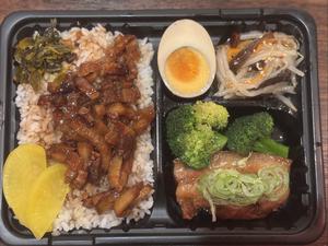 滷肉飯弁当