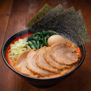 赤丸チャーシューメン(特製味噌とんこつ)