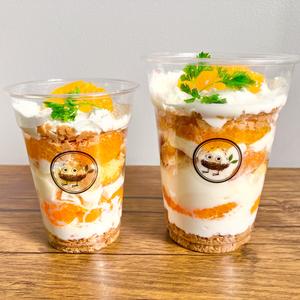 たっぷりみかんのレアチーズタルトパフェ