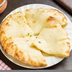 チーズナン Cheese Naan