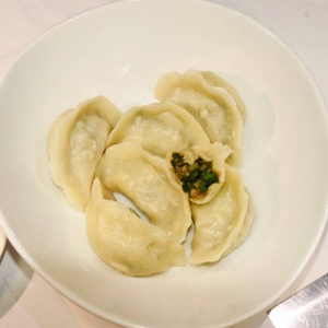 豚肉水餃子