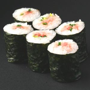 柿家すし 〈細巻き〉 ねぎとろ巻き
